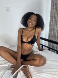 Arianna Dark